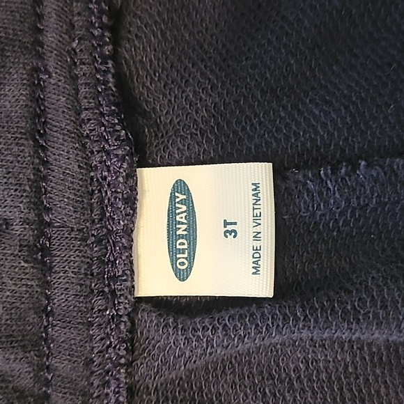 ⭐️ 5/$25 ⭐️ Old Navy French Terry Shorts - Picture 3 of 4